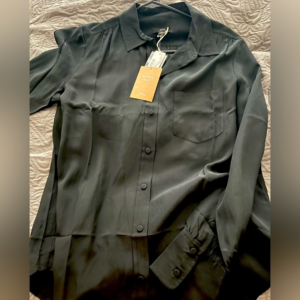 New With Tags, Banana Republic Black Silk blouse, size 8